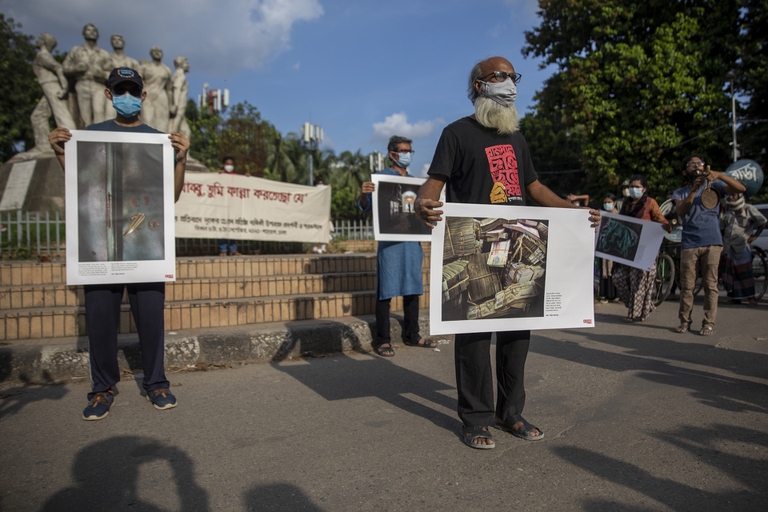 Drik Picture Library exhibition protesting extrajudicial killings in Bangladesh