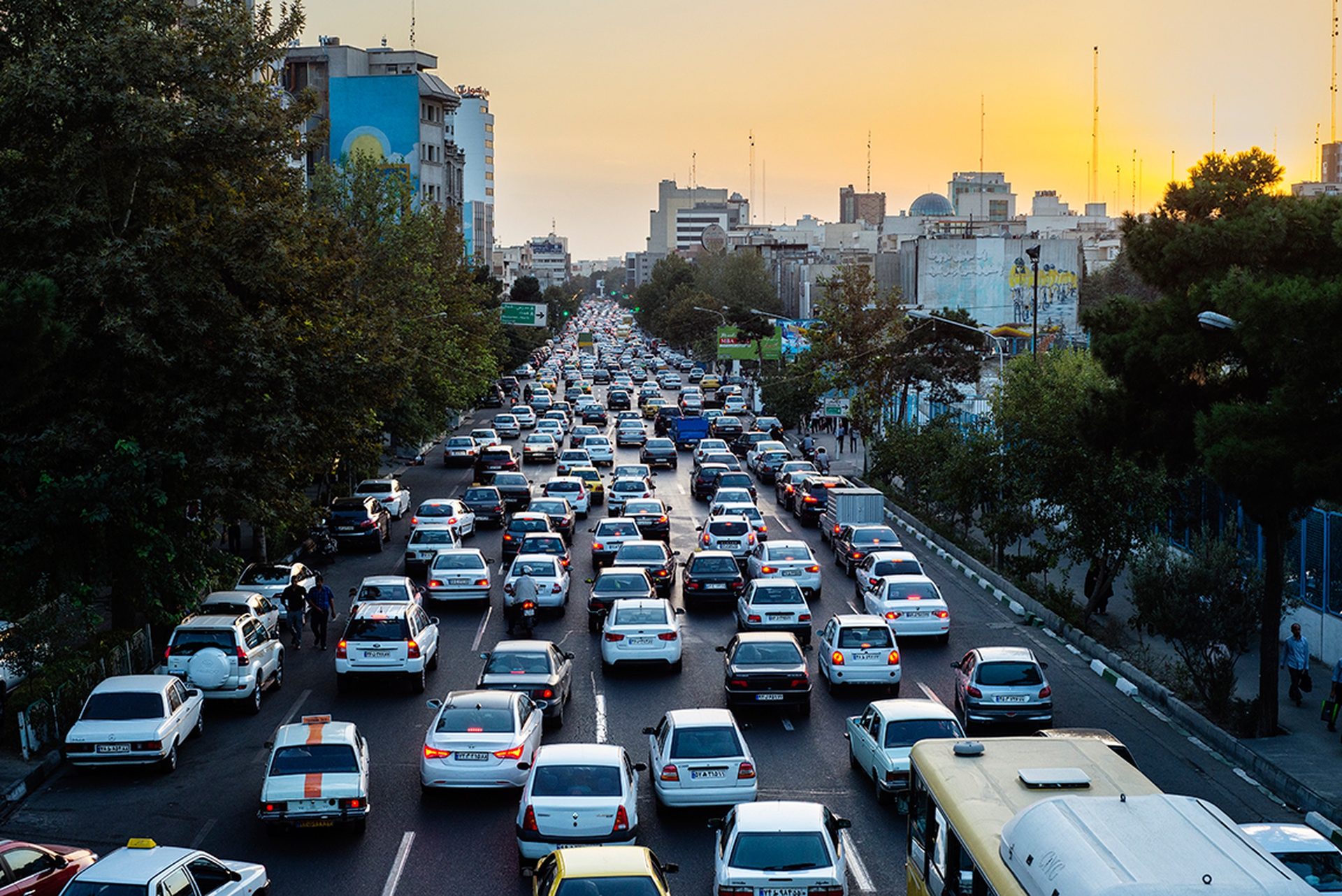 Traffico per le strade di Tehran