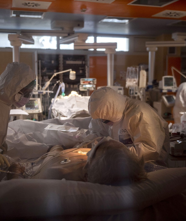 paziente italia coronavirus decessi nuovi contagi