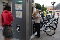 Come cambia il mercato delle bici, nel 2025 una su due sarà elettrica
