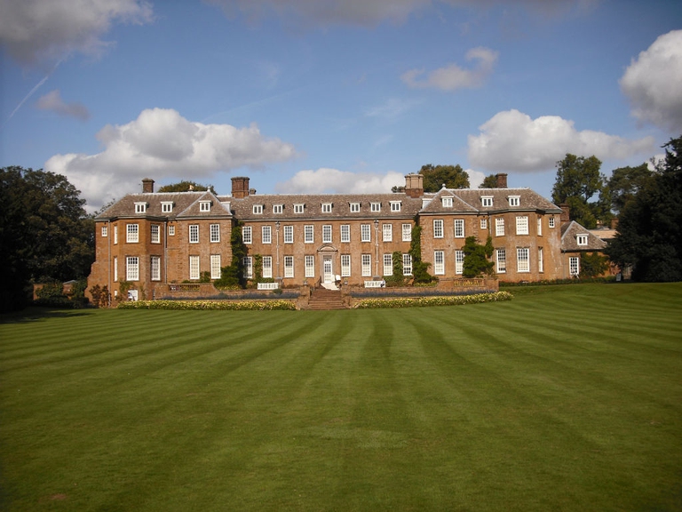 Upton_House