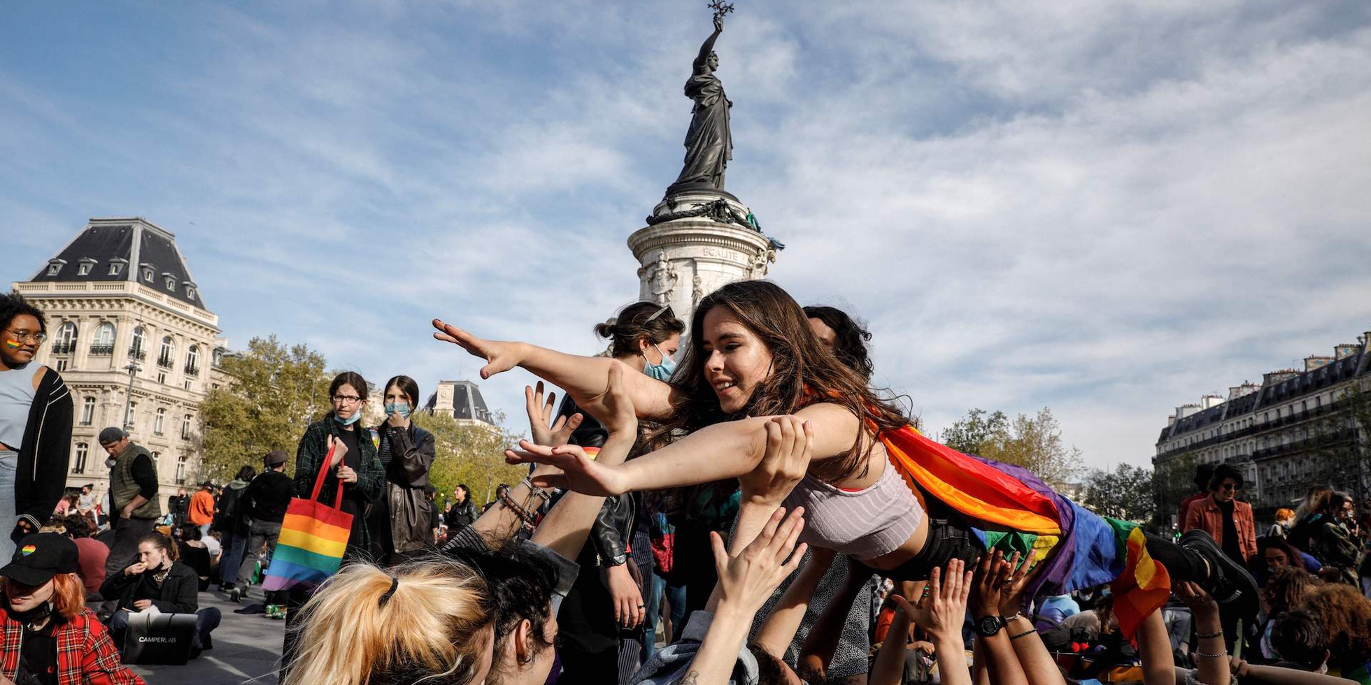 Terapie Di Conversione In Francia Tentare Di Guarire Una Persona   Una Manifestazione Lgbt A Place De La Republique A Parigi 