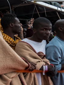 Libia, un sit-in pacifico di rifugiati è stato interrotto con la violenza