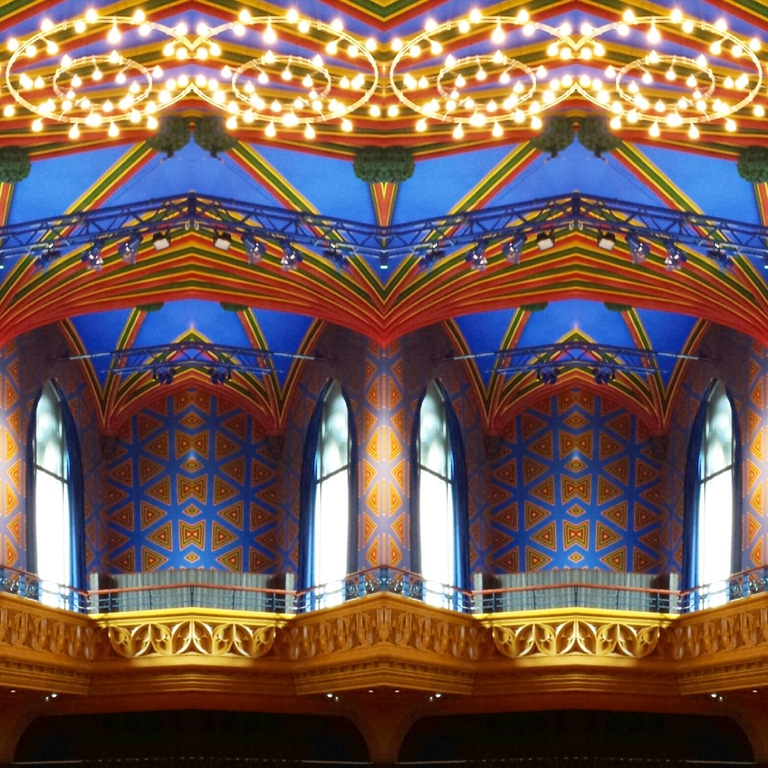 L'interno dell'Hub, uno dei principali teatri in cui si svolge l'Edinburgh International Festival