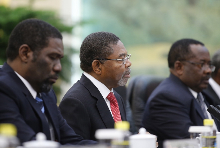 Zanzibar's President Ali Mohamed Shein (C) attends a meeting with China's President Xi Jinping (not pictured) at the Great Hall of the People in Beijing, May 28, 2013. REUTERS/Kim Kyung-Hoon (CHINA)