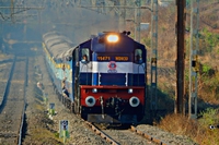 In India le ferrovie si trasformano grazie a solare e luci a LED