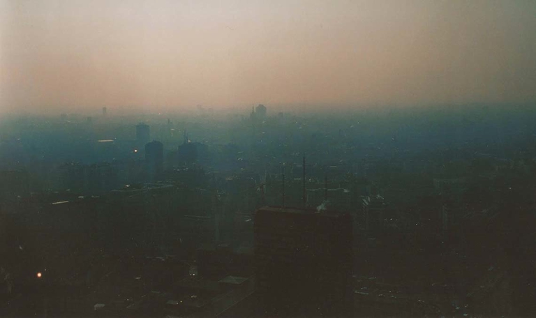 Lo smog di Milano. Foto di Cristiano Ravalli via flickr