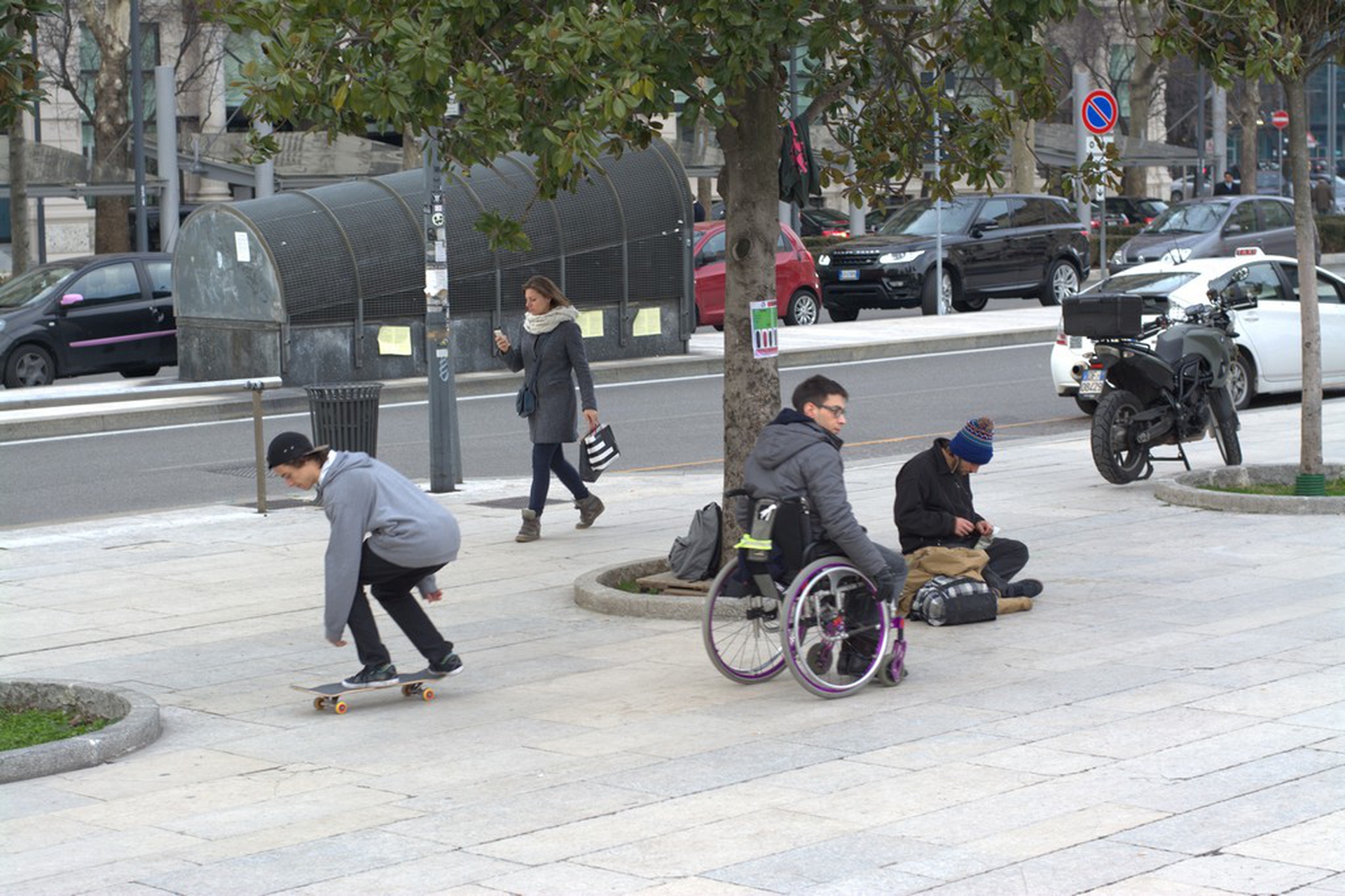 Contrasti - Vita quotidiana. Felice comunque di Paolo Roberto Vimercati