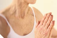 Hatha yoga Vajrasana: ascolto del corpo e del respiro