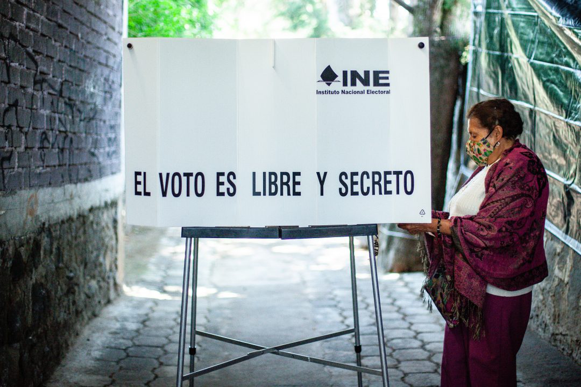 Mexicans Go To Polls In Midterm Elections Amid Coronavirus and After Violent Campaign