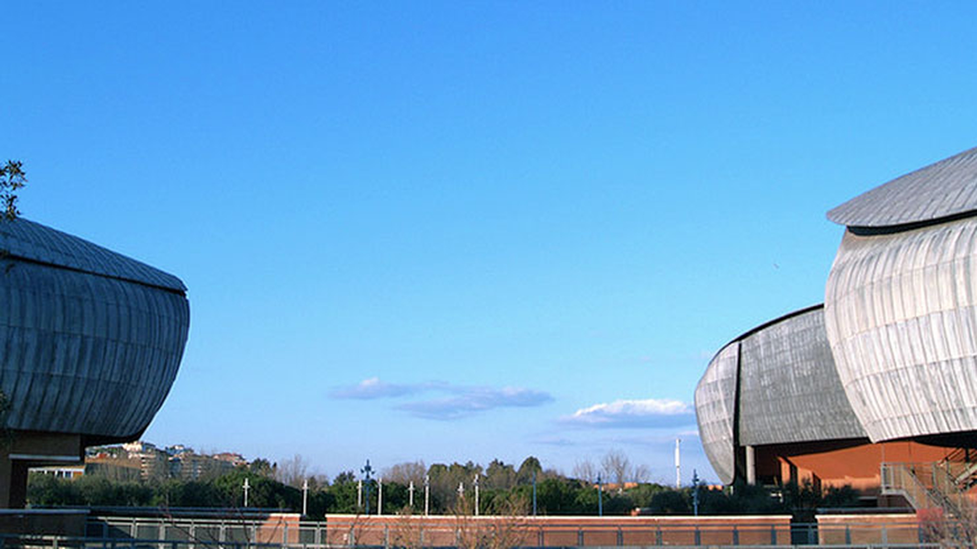 10 punti di Roma in cui l’architettura si fonde con la natura