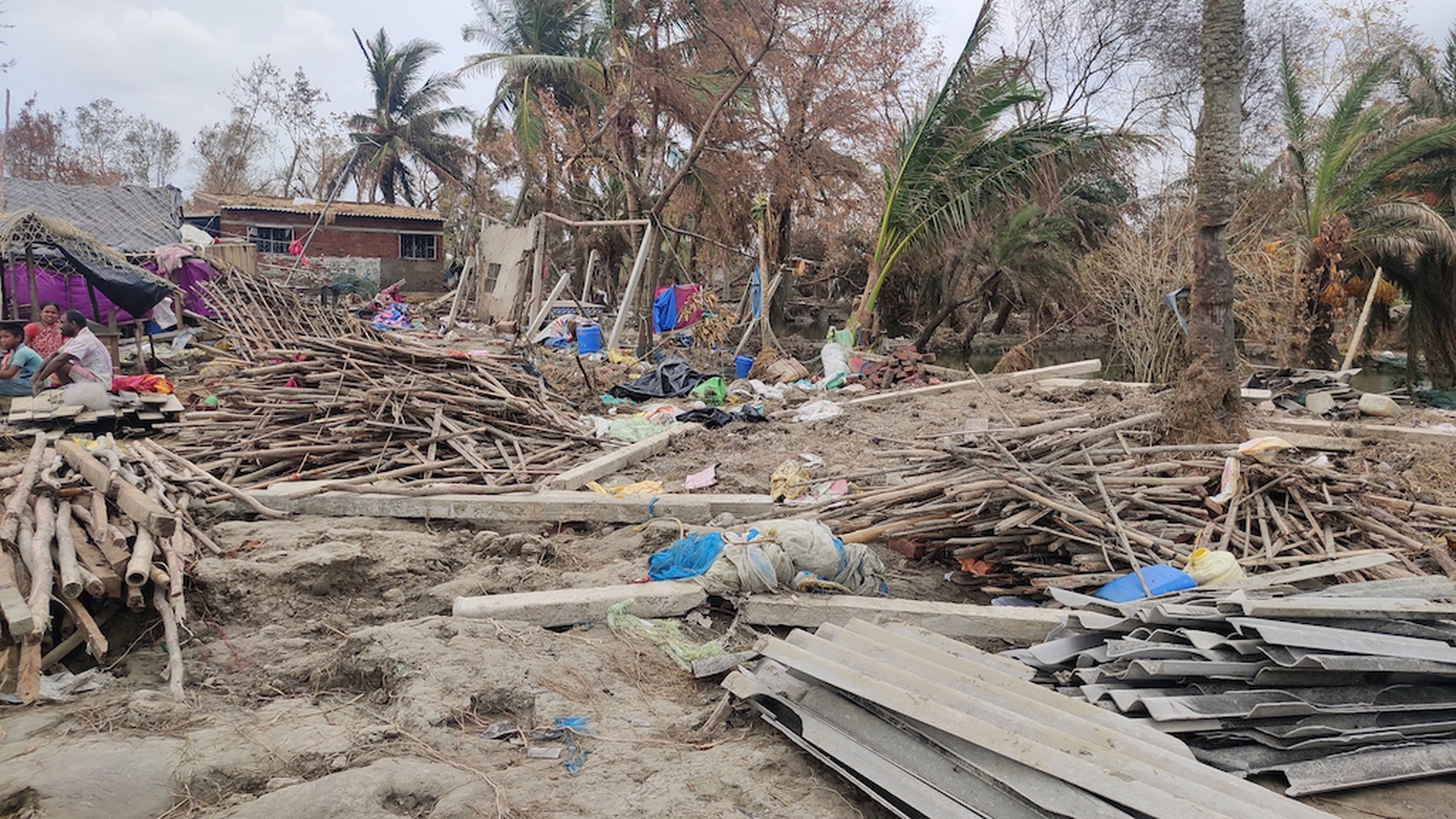 destruction-caused-by-cyclone-amphan-in-west-bengal-india-lifegate