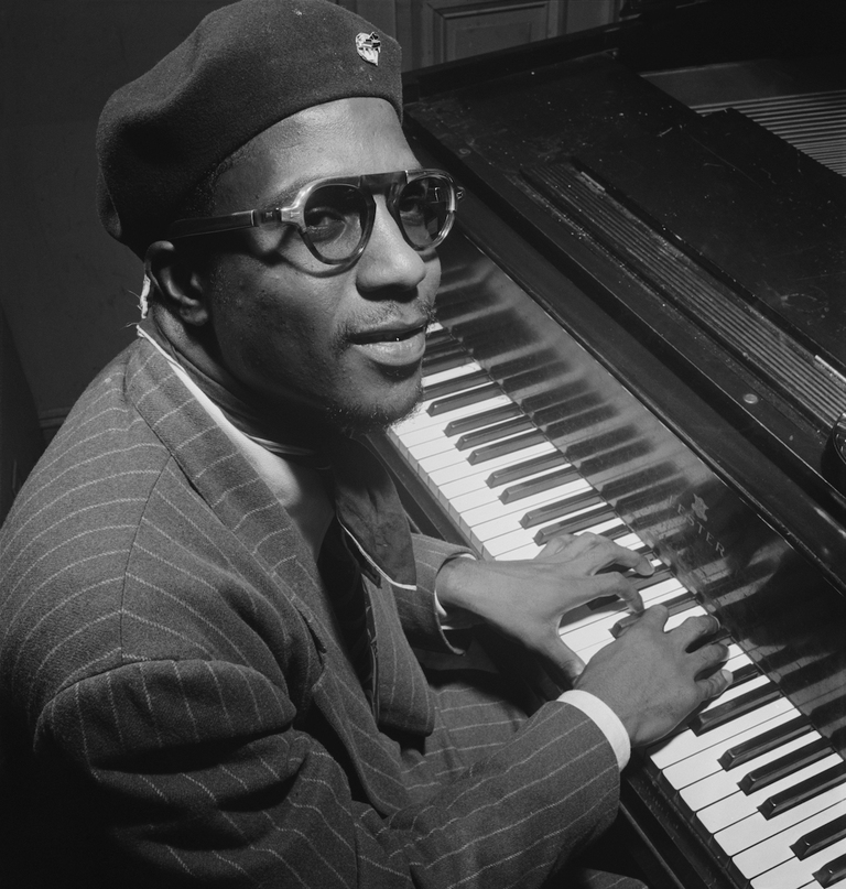 Thelonious Monk al piano.