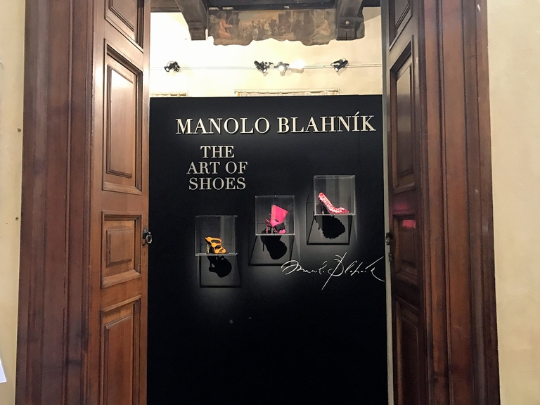 L'ingresso al primo piano della mostra © LifeGate