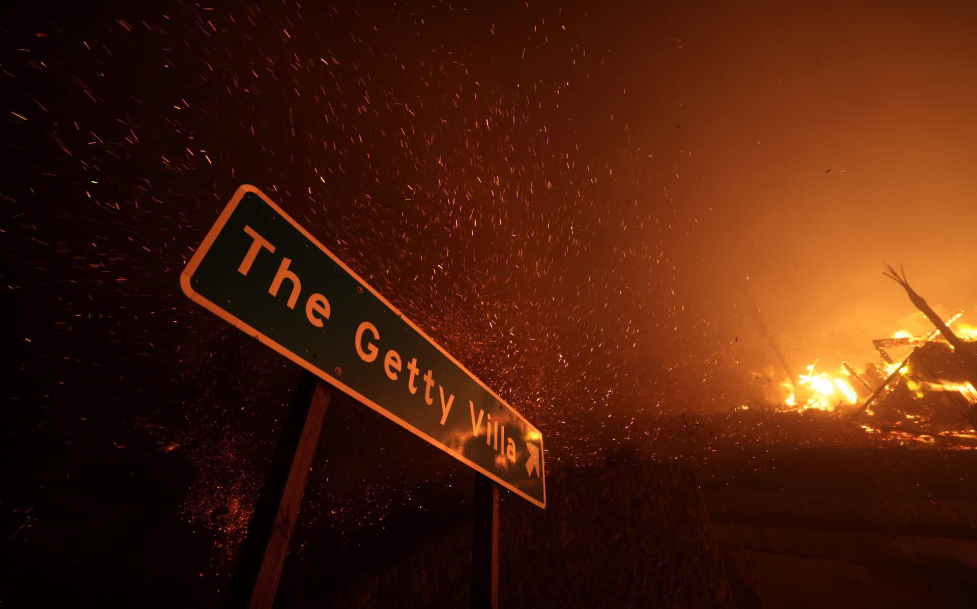 1489710-ME-0108-palisades-fire-WJS