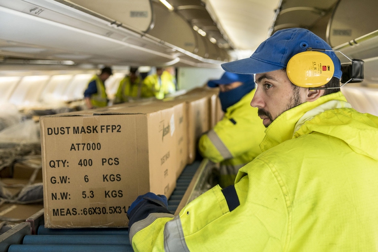Invio di materiale medico in segno di solidarietà contro il coronavirus