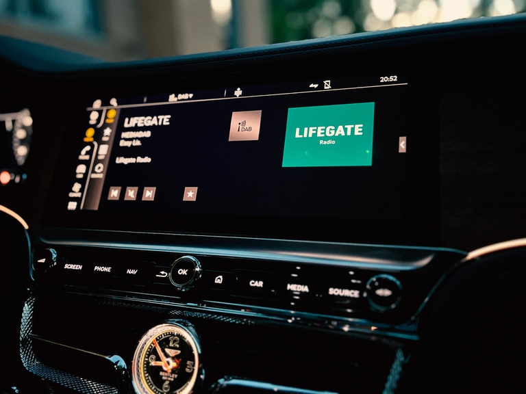 Bentley, auto, ibrida, test drive