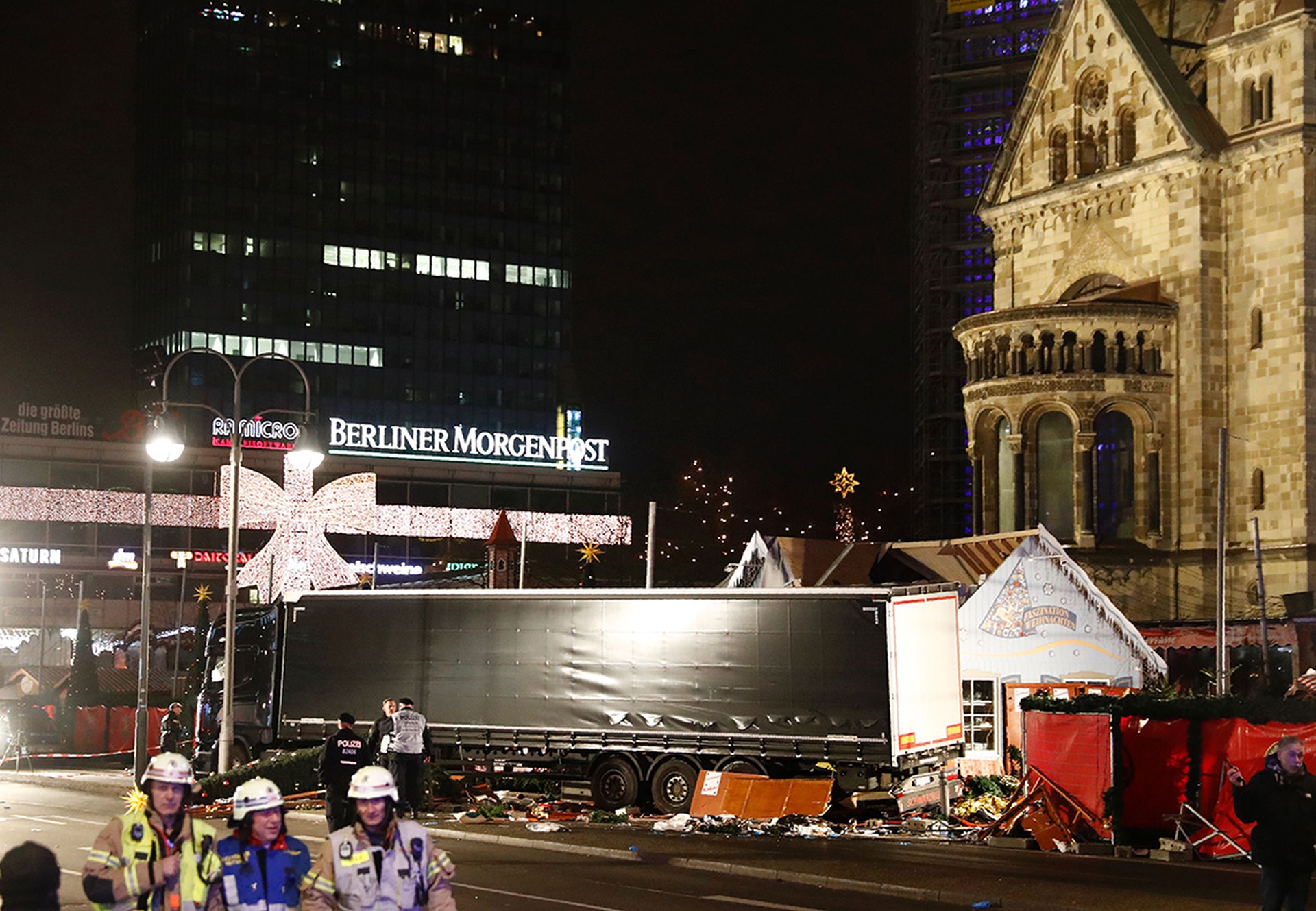 Il camion della tragedia al mercato natalizio di Berlino
