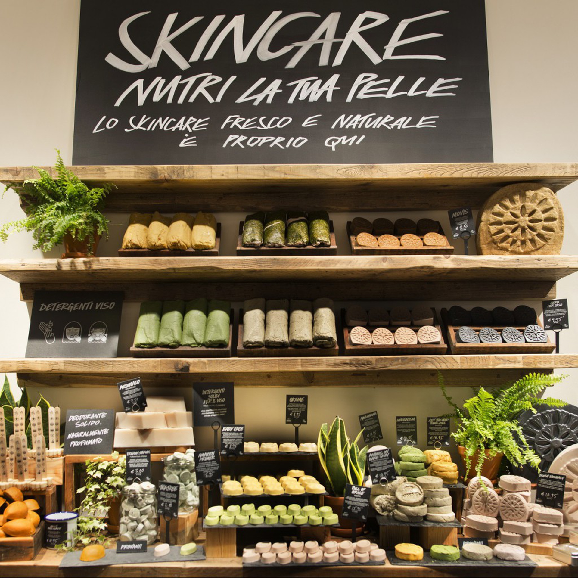 Il negozio Lush a Milano