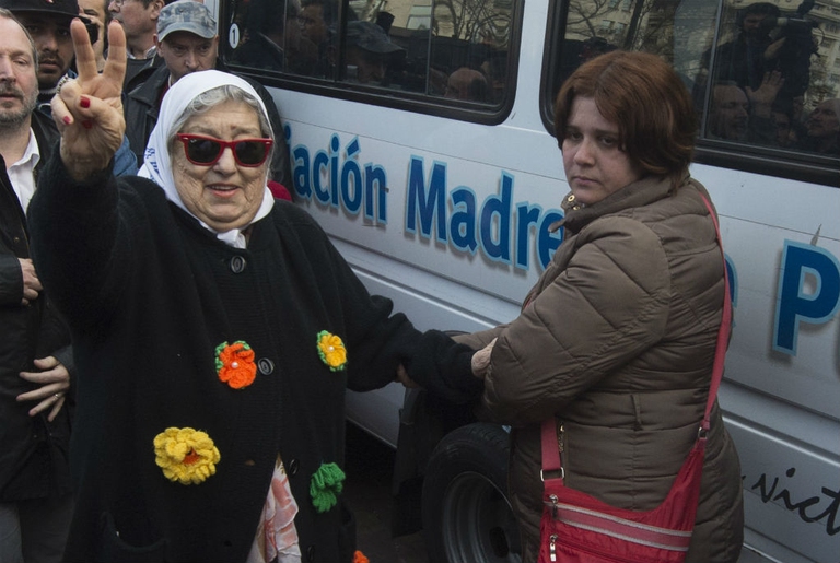 madri di plaza de mayo