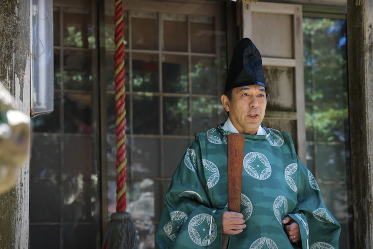 Hiroyuki Sumi is the chief priest of Hiyoshi Shrine