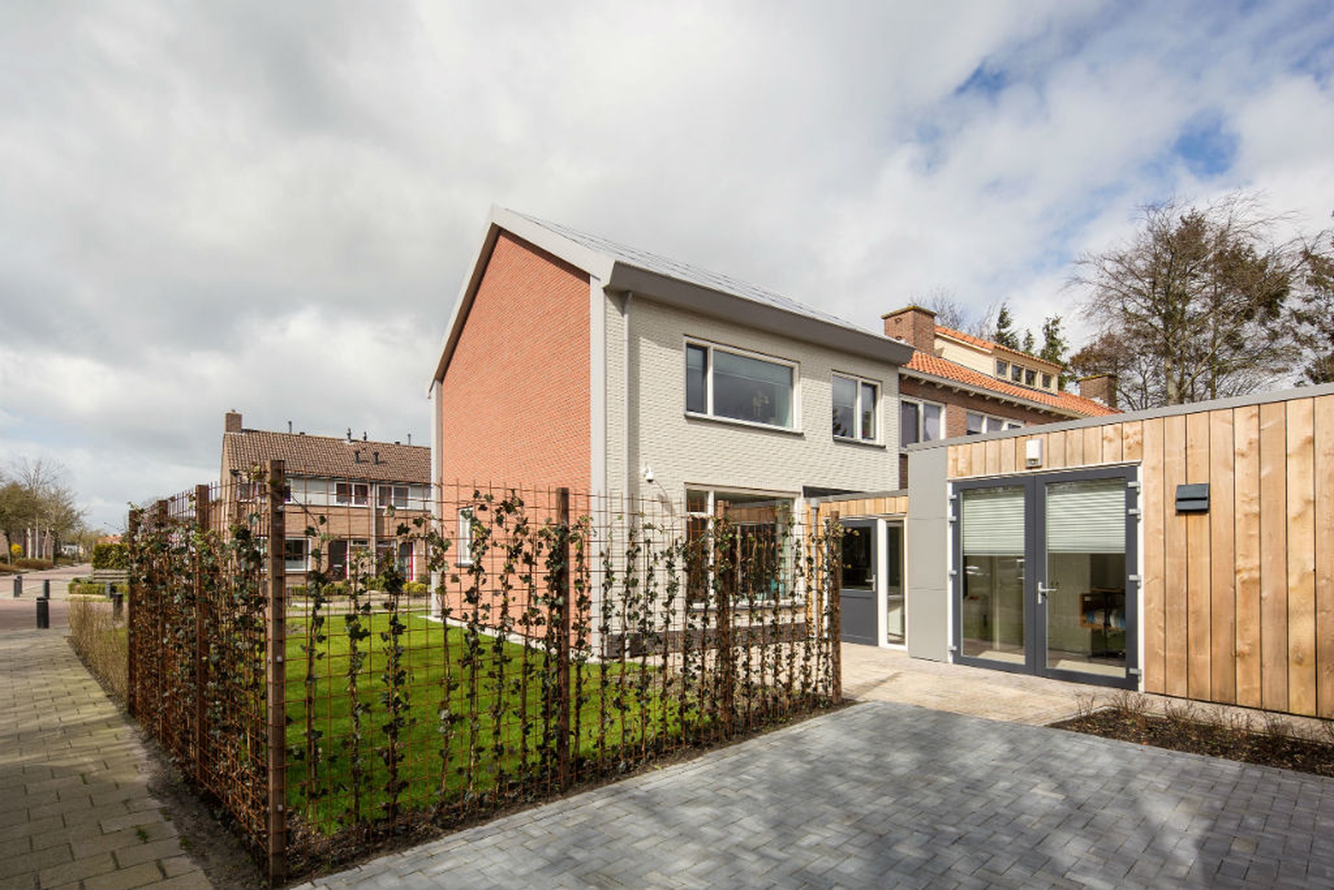 17017777802_d82d7d9b5d_o