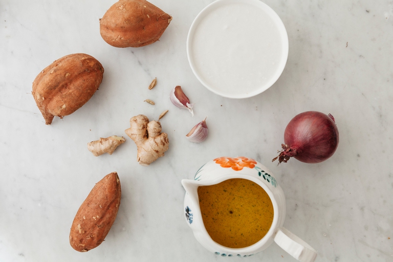  Zuppa di patate dolci, latte di cocco e cardamomo 