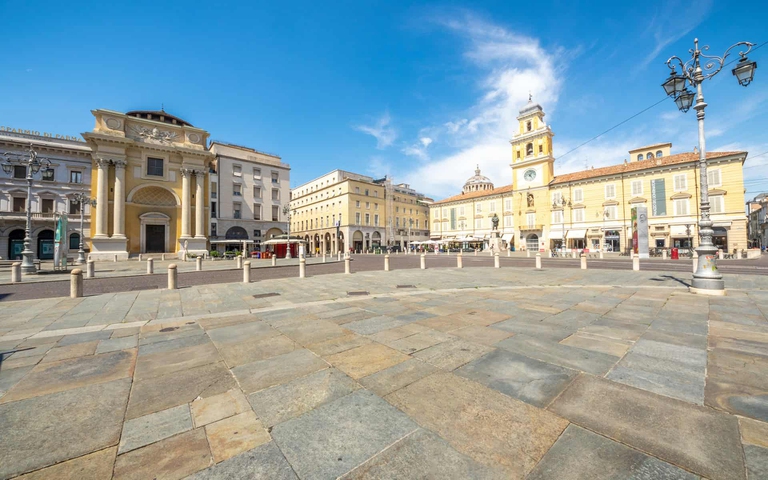 Fragile festival a Parma in Piazza Giuseppe Garibaldi.