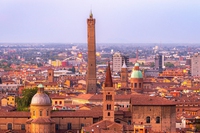Cosa vedere a Bologna: 10 luoghi da non perdere per un perfetto tour in città