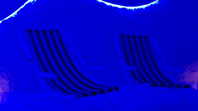 L'interno tipico di una grotta di sale - Annalisa Betti - Ingimage