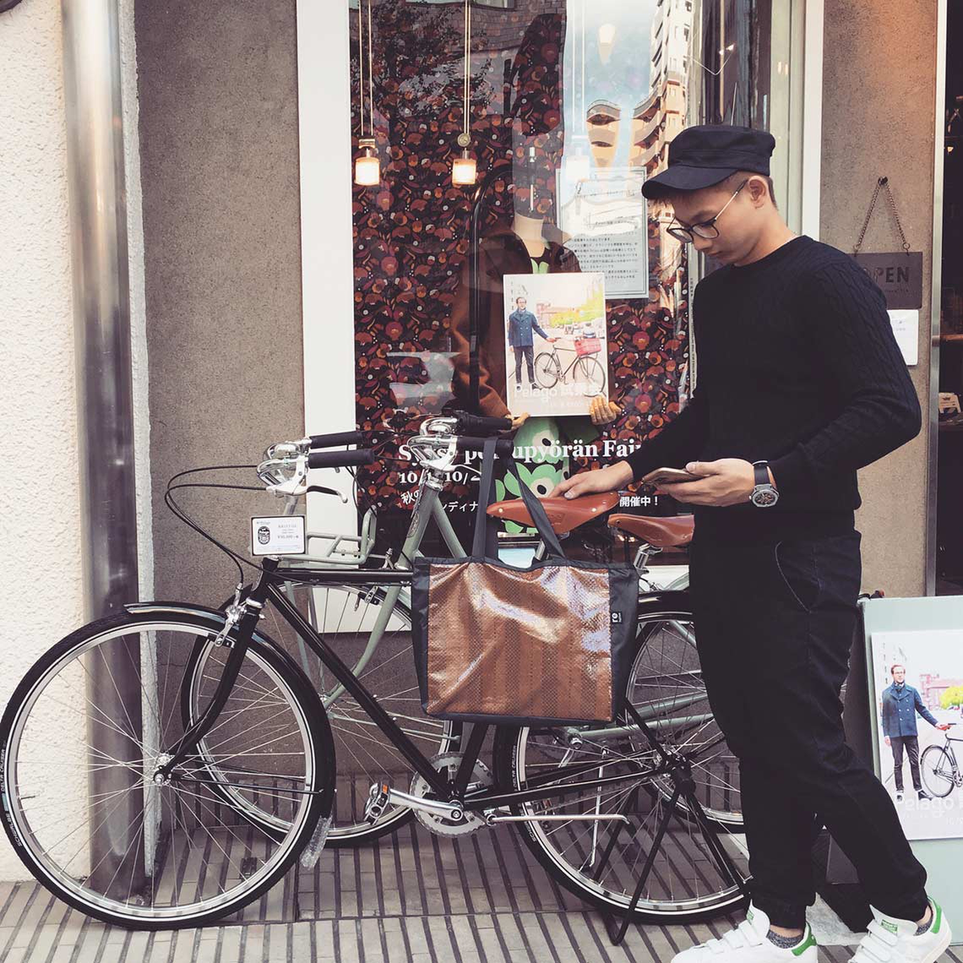 rehyphen-riciclo-musicassette-shopper