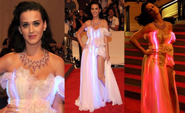 katy_perry_led