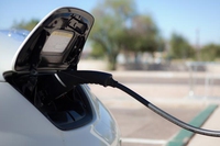 La California pensa a un futuro di auto elettriche