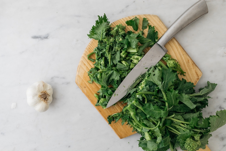 Pasta di mais bianco con cime di rapa e pecorino