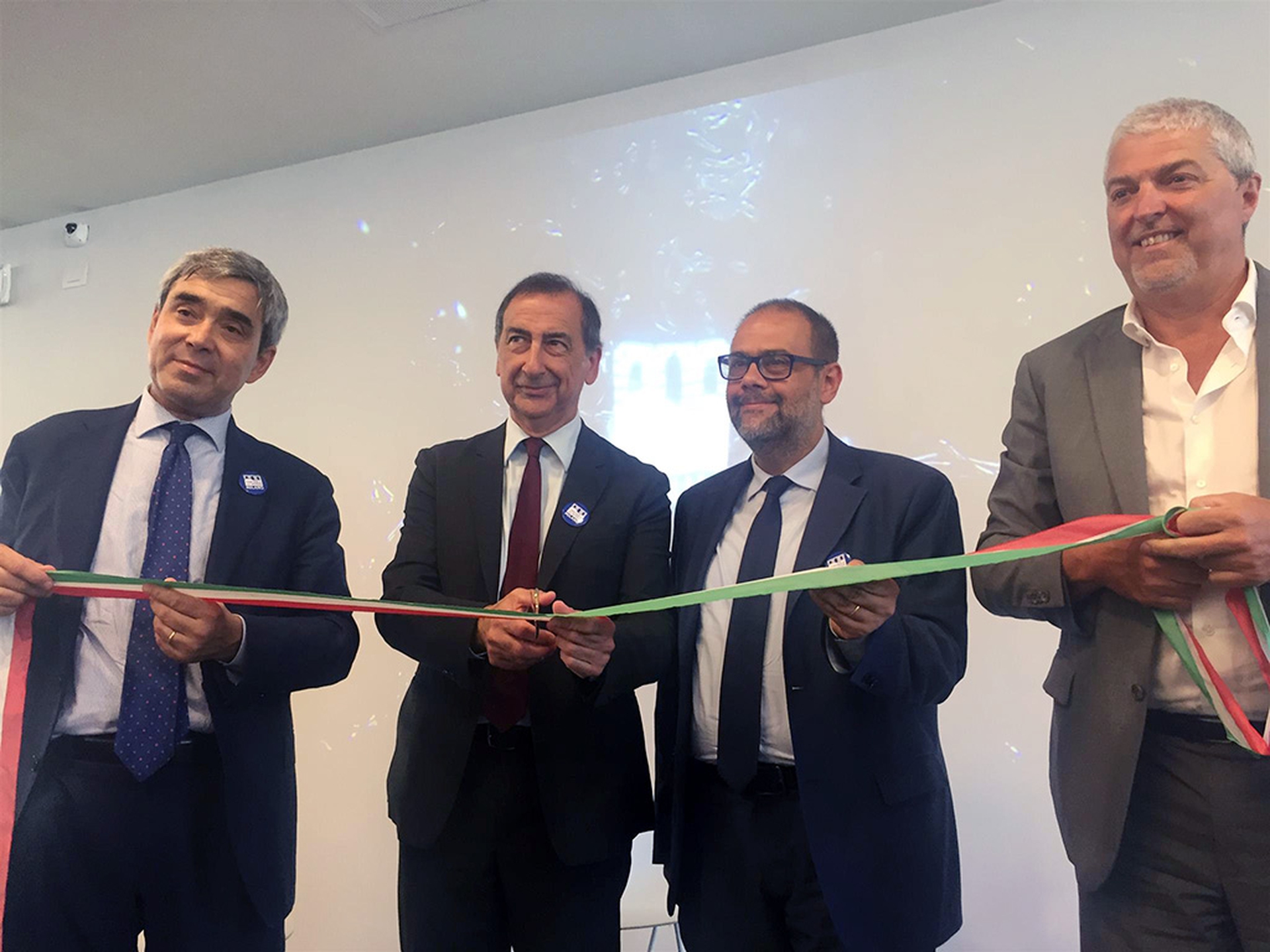 Il taglio del nastro della Centrale dell'Acqua