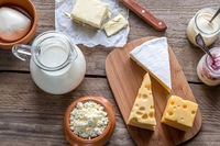 Latte, un alimento importante da scegliere (o escludere) con giudizio