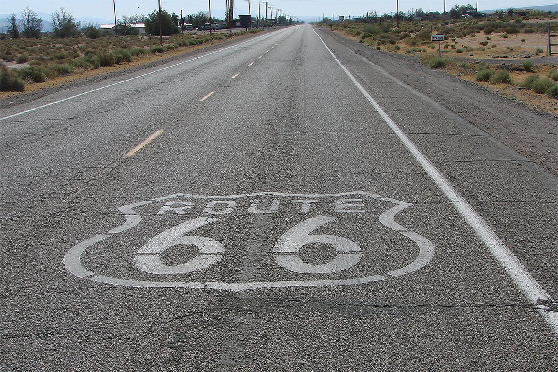 Autostrada con pannelli solari integrati nell'asfalto