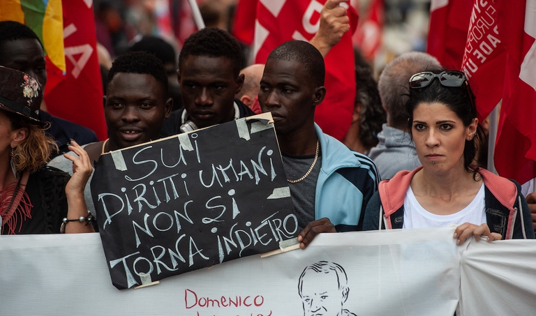 riace mimmo lucano migranti