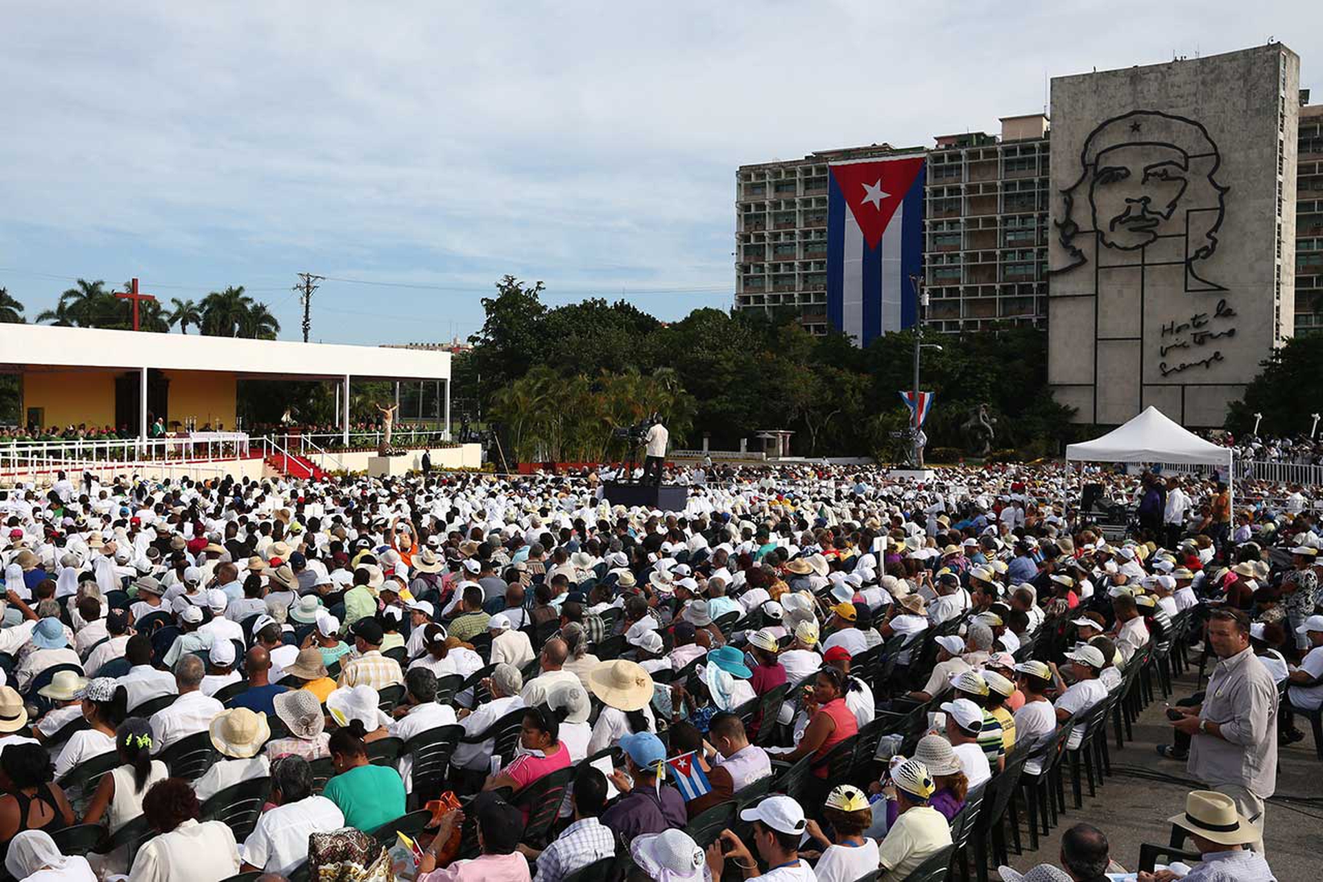 messa-papa-a-cuba
