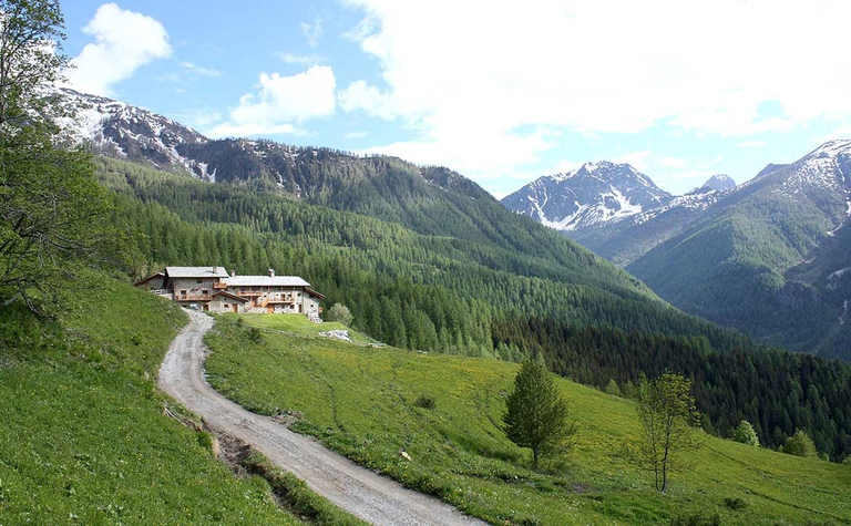 Valle Maira e Borgata Sagna Rotonda, Piemonte