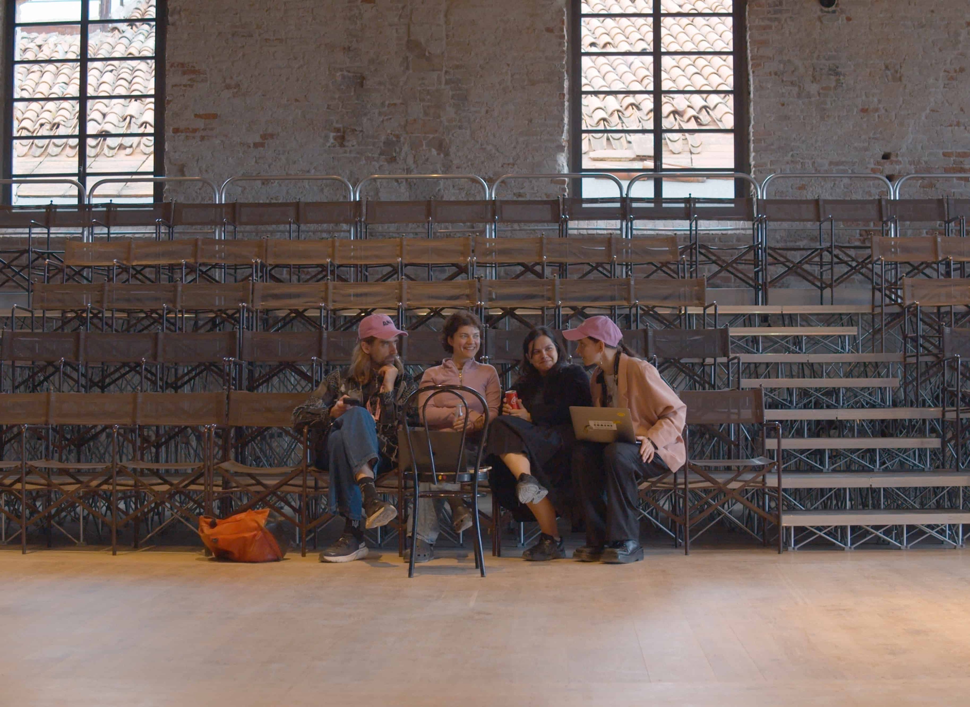 dakh_19_I curatori e gli artisti della mostra