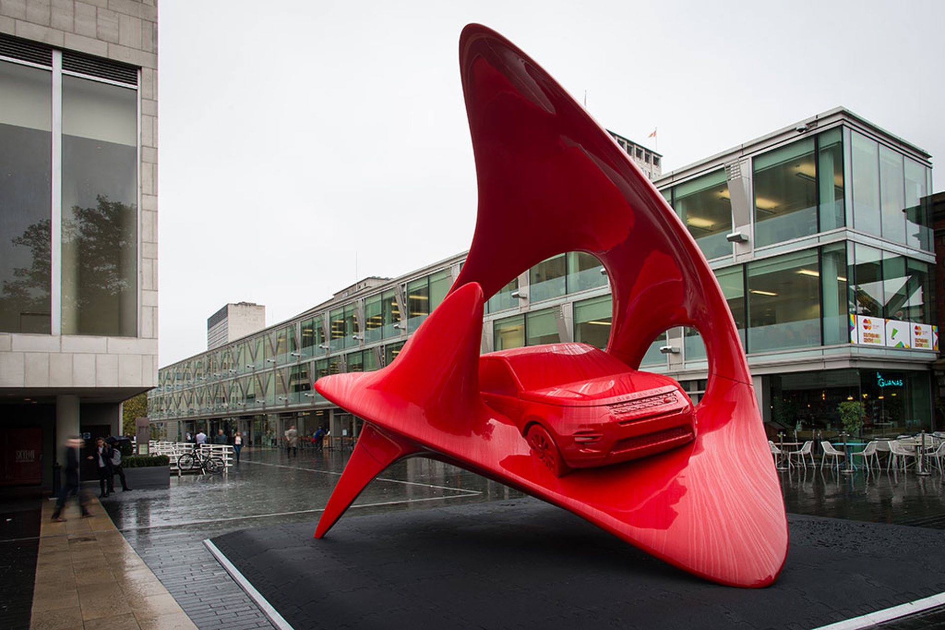 land-rover-al-fuorisalone-2015