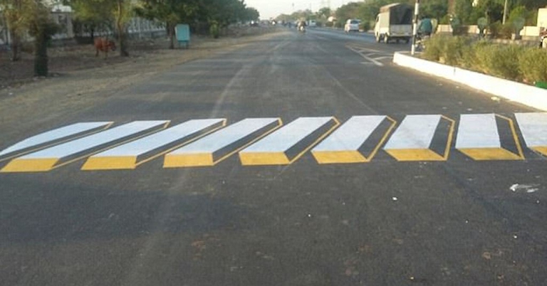 strisce pedonali 3D india ©Nitin Gadkari Twitter