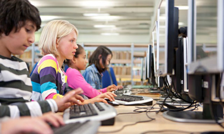 students-computers-012