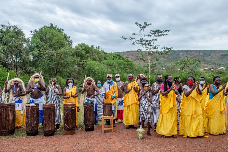 cerimonia di benvenuto per i rinoceronti 