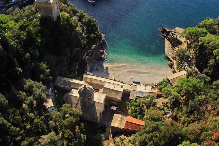 San Fruttuoso dall'alto