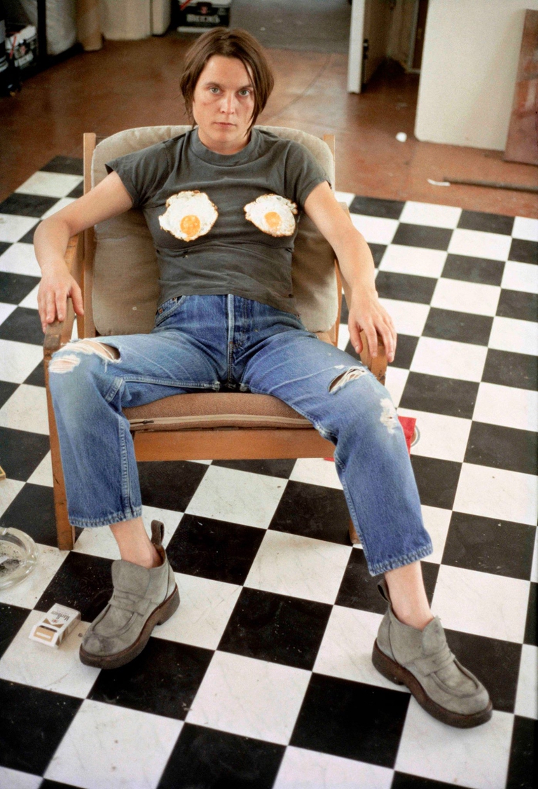 L'artista Sarah Lucas