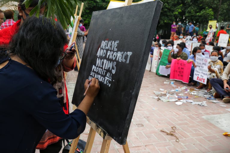 Proteste in Bangladesh contro le violenze sessuali