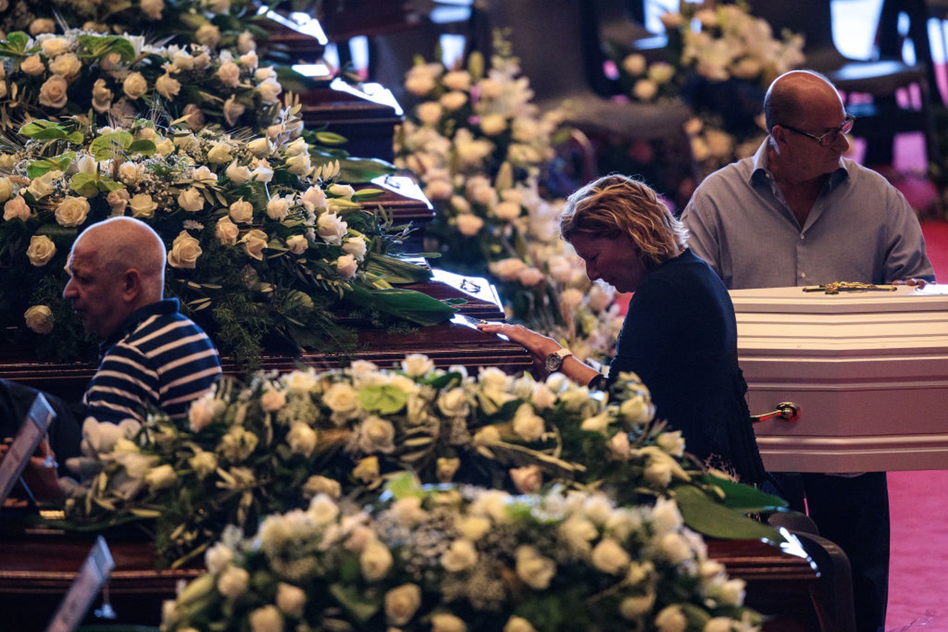 Genova, funerali di stato per le vittime del crollo del ...