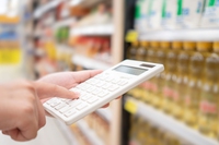 Cos’è il reddito alimentare che sta per essere sperimentato in 4 città italiane